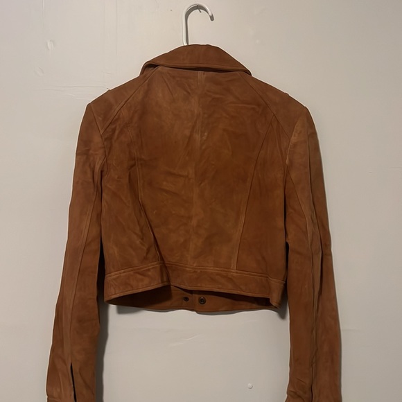 Cropped leather bomber jacket - Picture 2 of 3